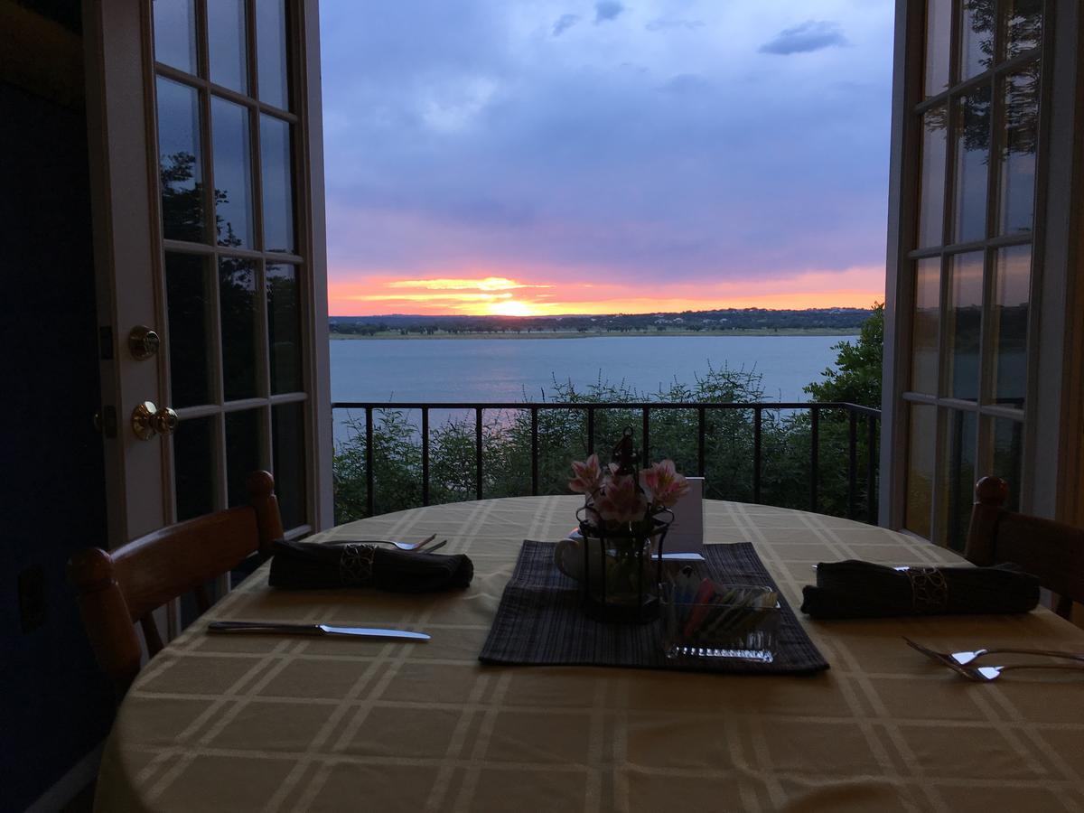 Lakehouse Bed And Breakfast Canyon Lake Exterior foto