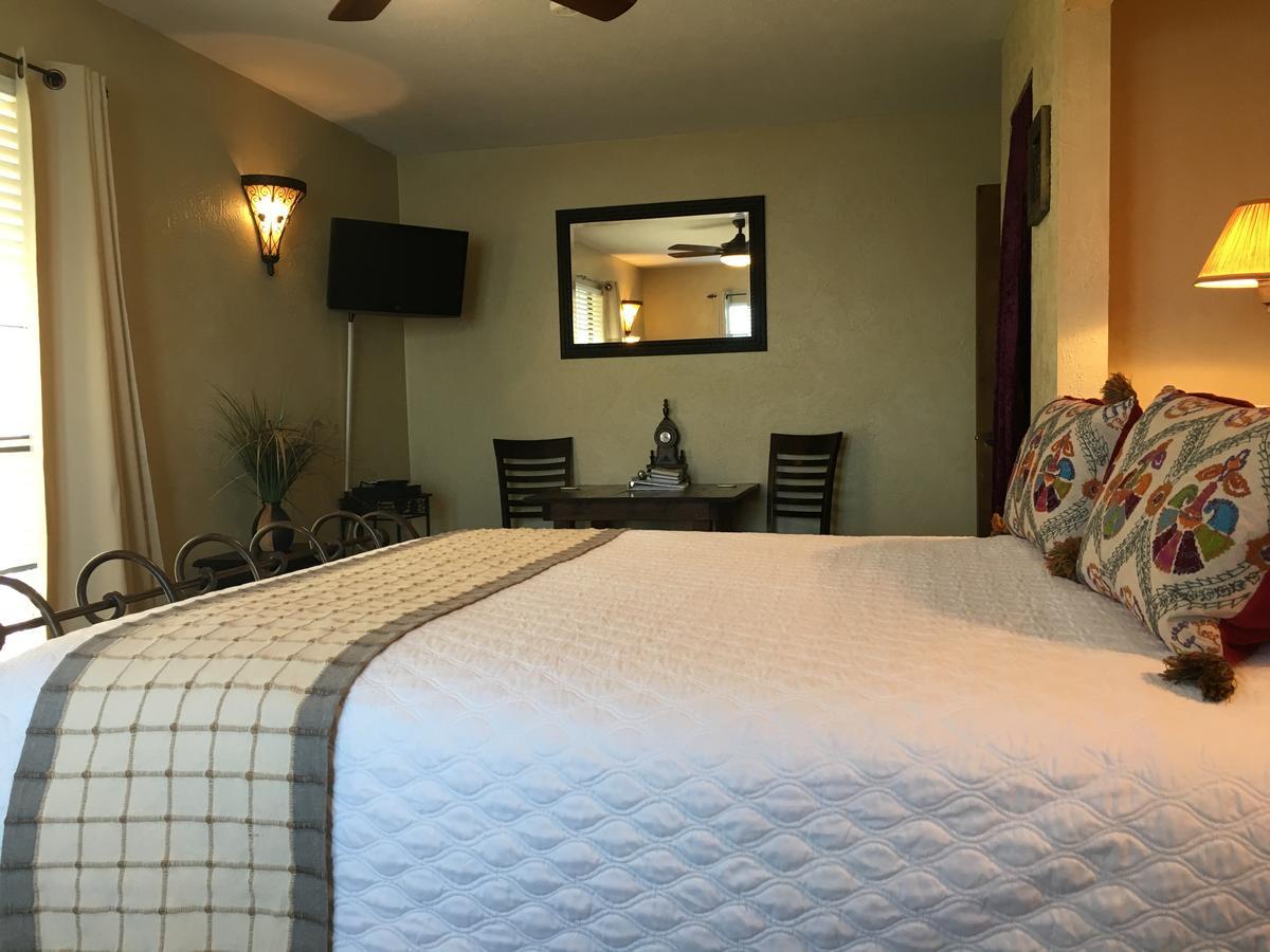 Lakehouse Bed And Breakfast Canyon Lake Exterior foto
