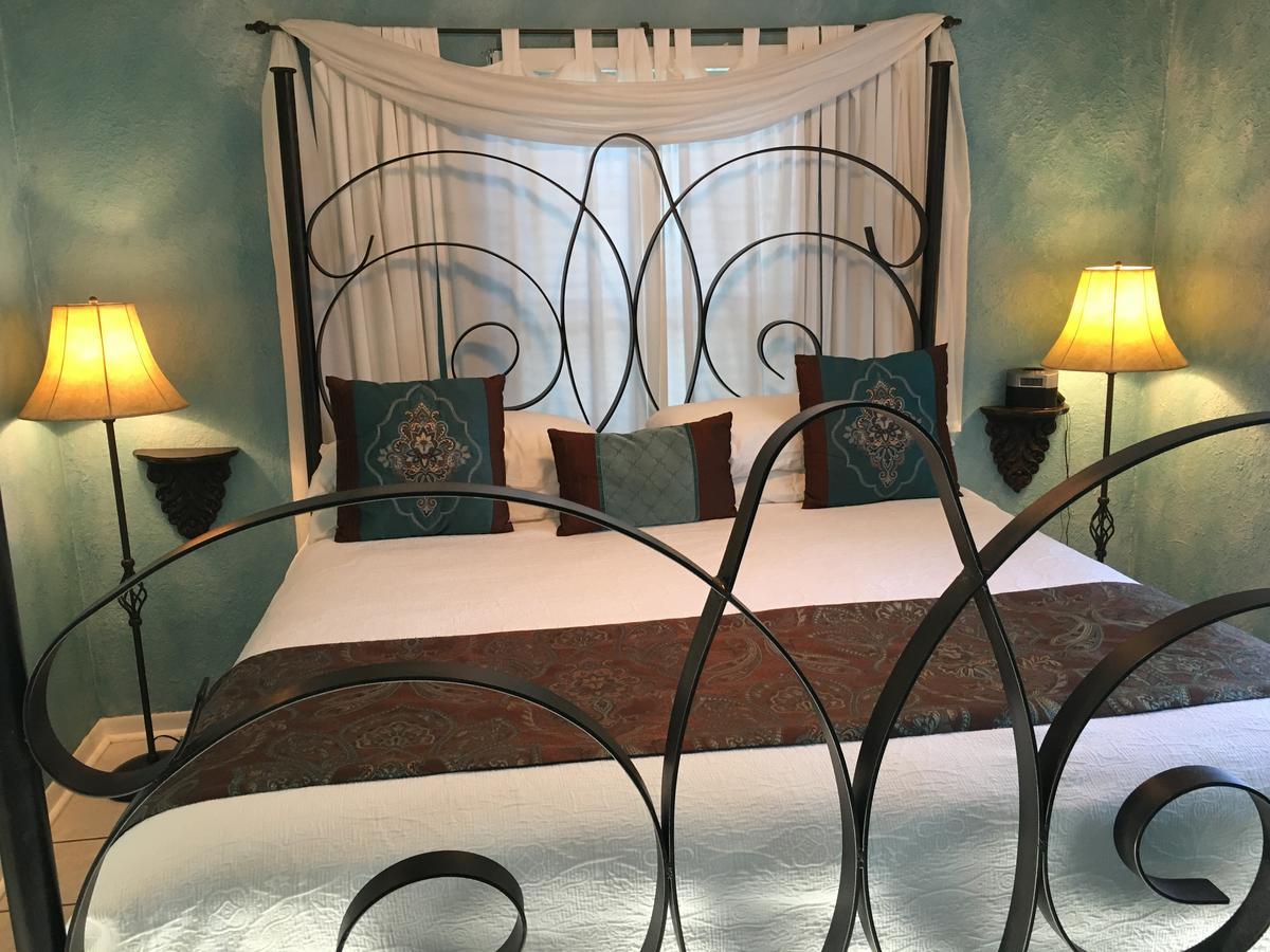 Lakehouse Bed And Breakfast Canyon Lake Exterior foto