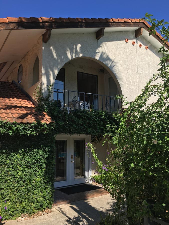 Lakehouse Bed And Breakfast Canyon Lake Exterior foto